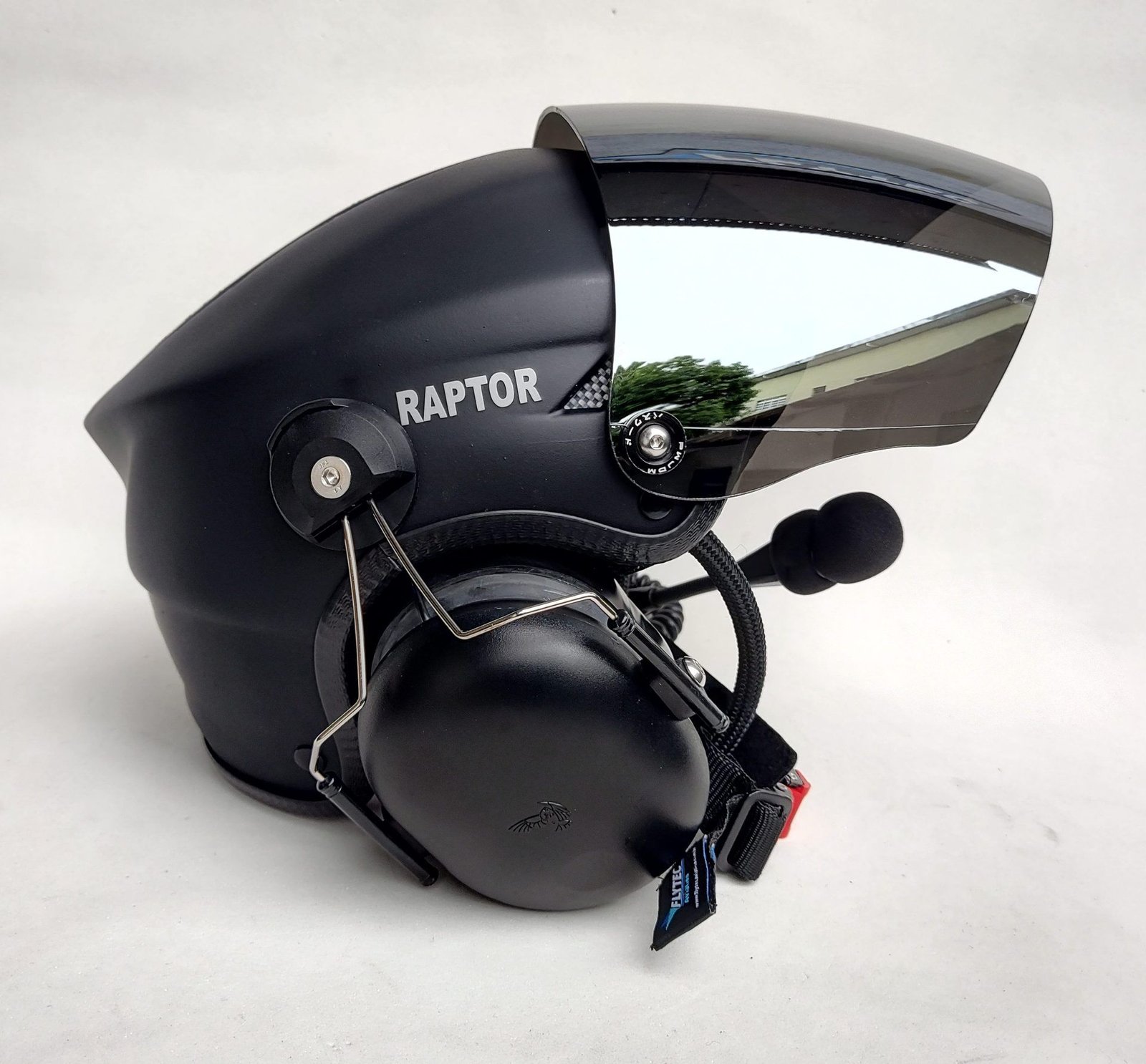 CAPACETE RAPTOR COR PRETO FOSCO COM VISEIRA MODELO FULL FACE E SISTEMA DE PRENDER A FONIA MODELO TIPO 3M - Imagem 16